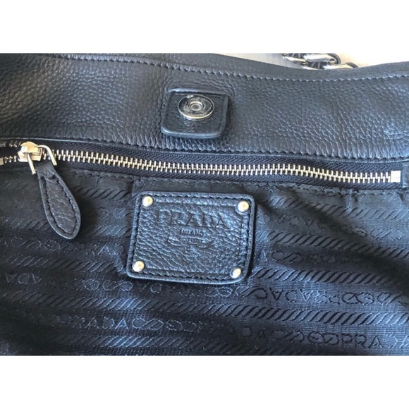 💯 Authentic Prada Leather Tote Bag - Picture 5 of 7